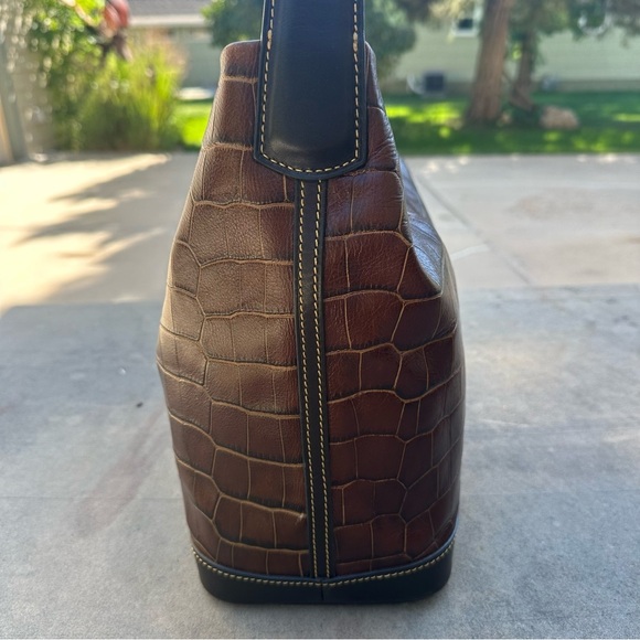 Dooney & Bourke Sac Bag Cognac Croc Embossed Leather Logo Lock Purse Pouch & Key - Picture 5 of 16
